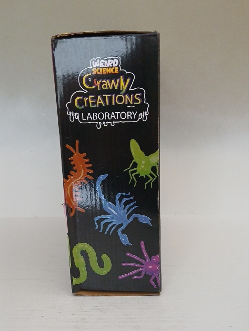 Crawly Creatures Laboratory Kids Toy - Picture 2 of 4
